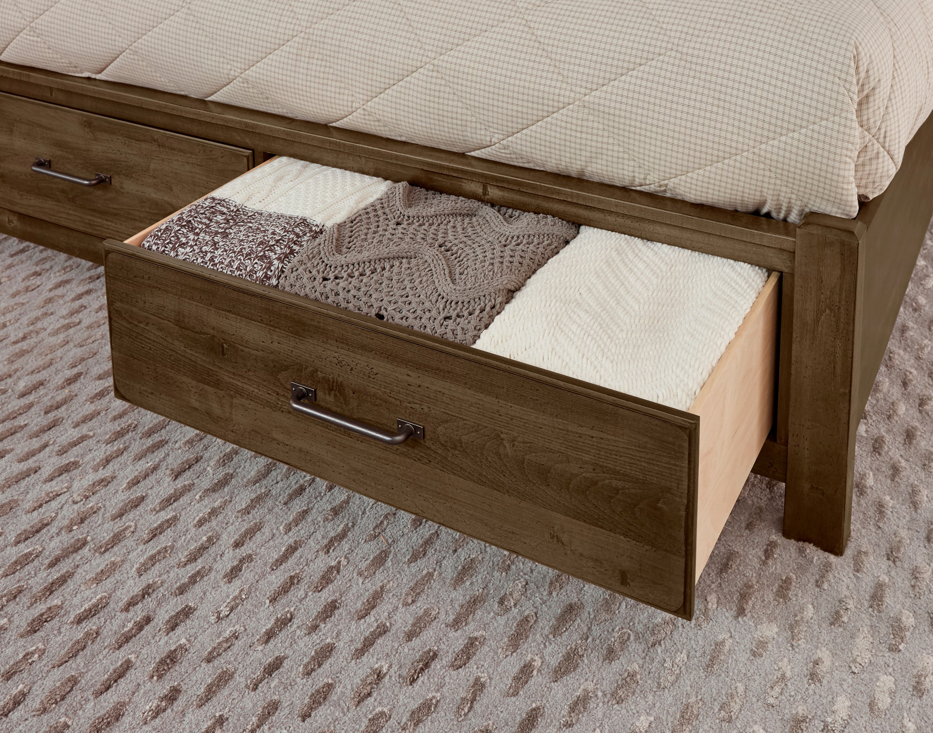 Artisan & Post Cool Rustic Mansion Bed with Footboard Storage