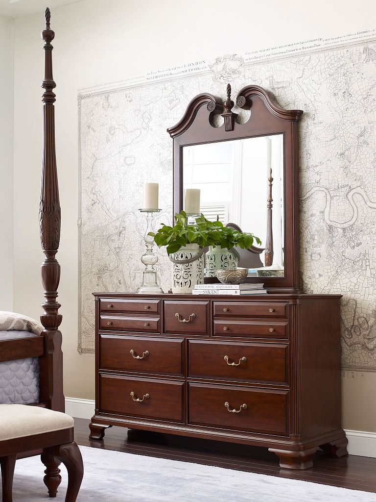 Kincaid Furniture Hadleigh Bureau in Classic Cherry