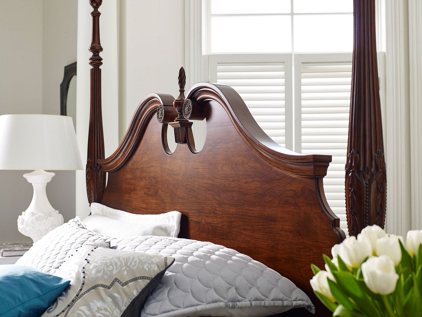 Kincaid Furniture Hadleigh Rice Carved Bed in Classic Cherry