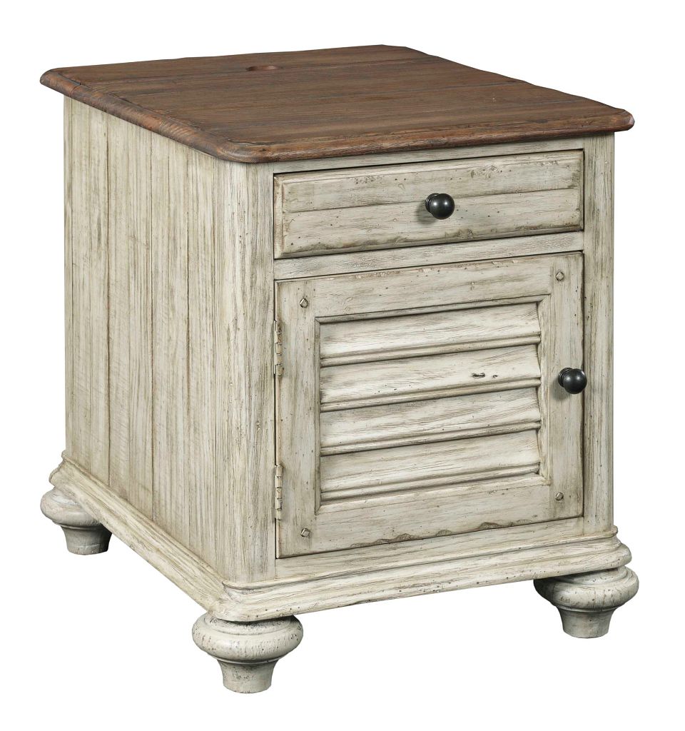 weatherford-chairside-table-in-cornsilk