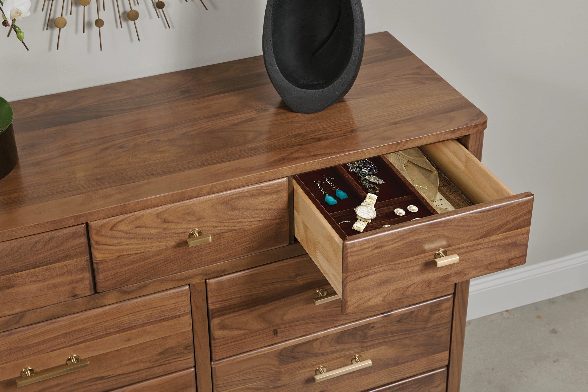 Kincaid Furniture Monogram Walnut Flat Top Nine Drawer Dresser in Walnut