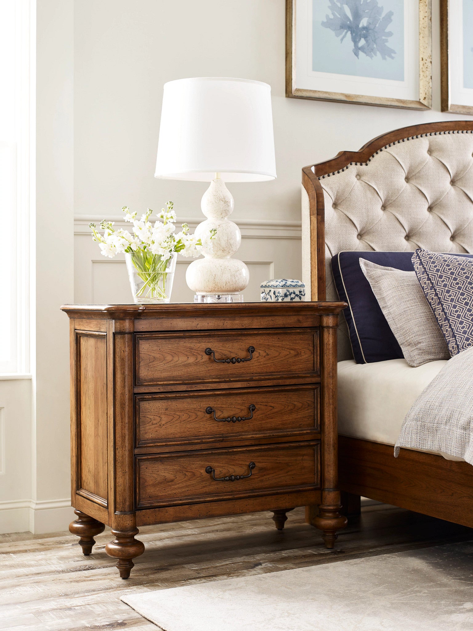 American Drew Berkshire Edmisten Bachelors Chest in Cognac
