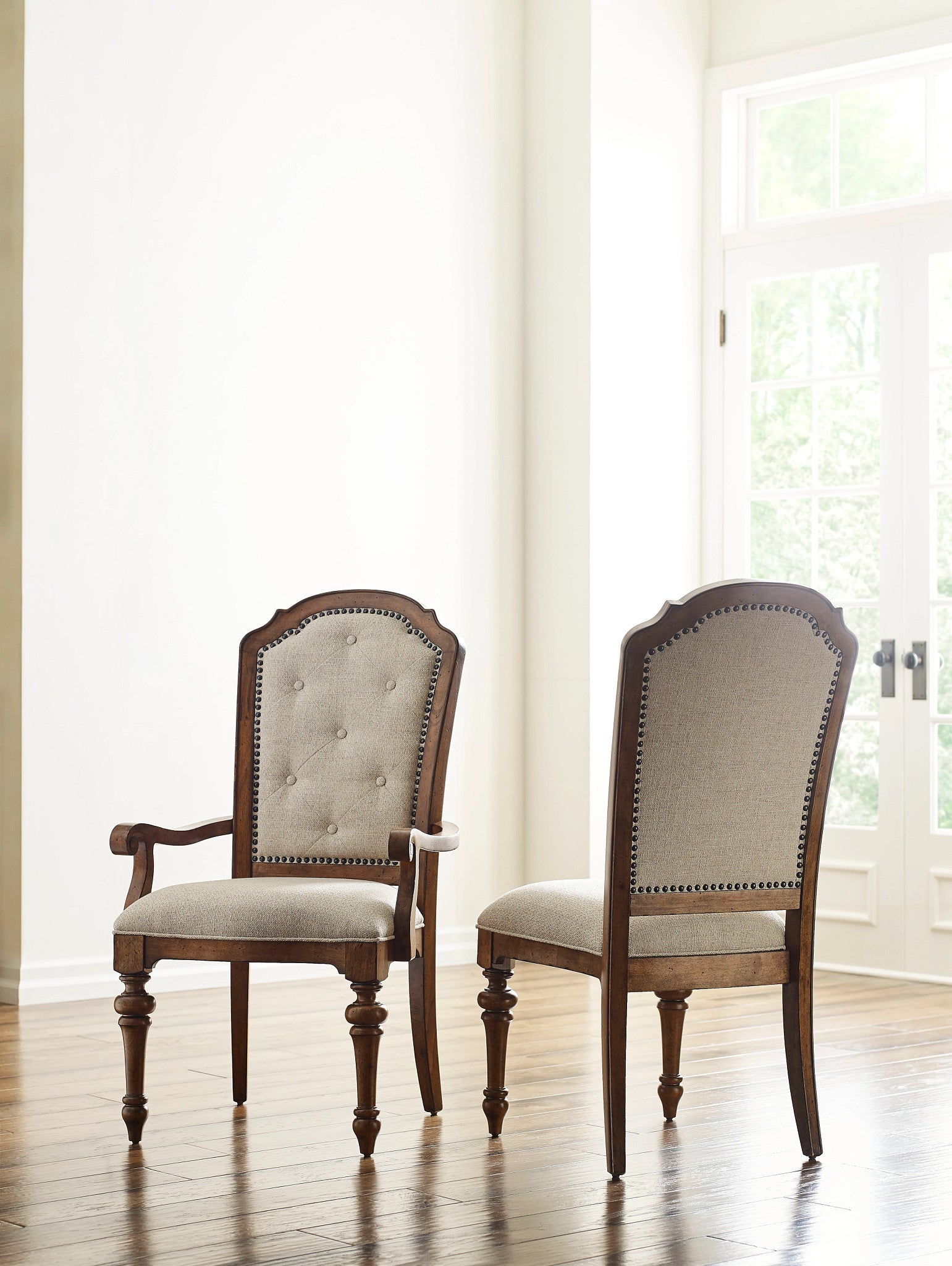 American Drew Berkshire Diamond Arm Chair in Cognac