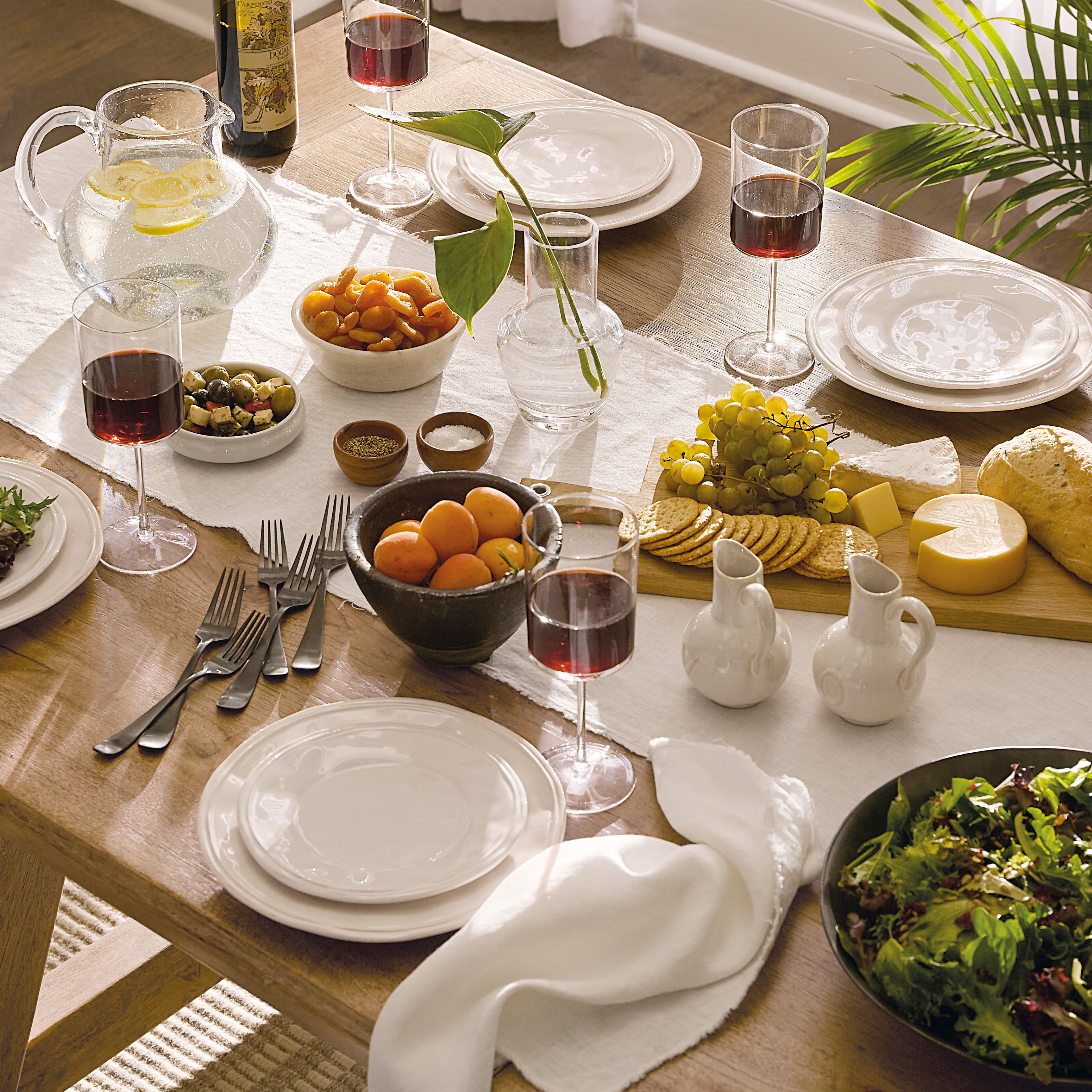 Hooker Furniture Vineyard Row Rectangle Dining Table with Two 20-inch Leaves