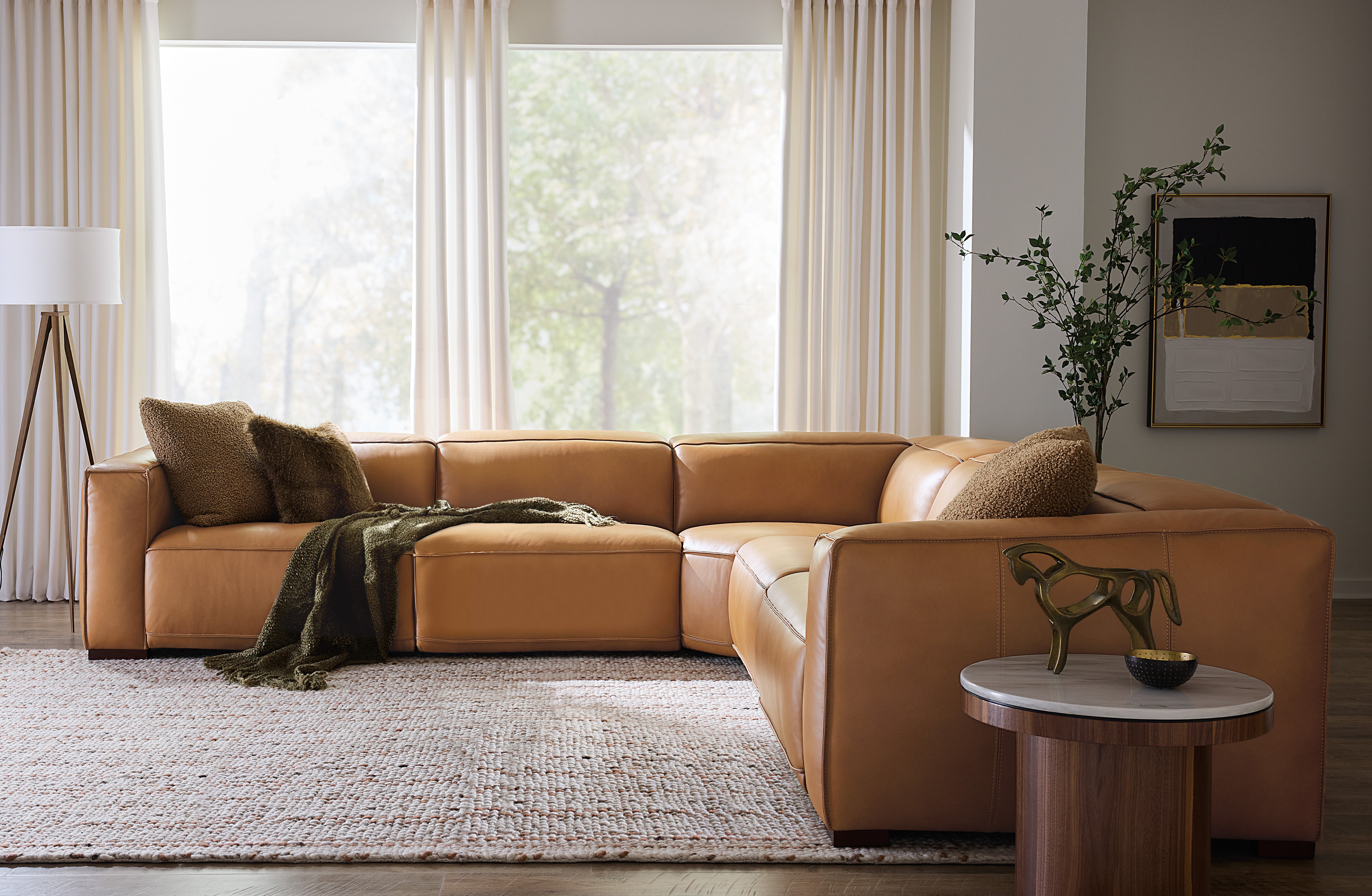 Hooker Furniture Fresco 5 Seat Sectional 4-Power Recline & Power Headrest in Brown
