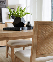 Hooker Furniture Retreat Rectangle Dining Table with 1-22in Leaf