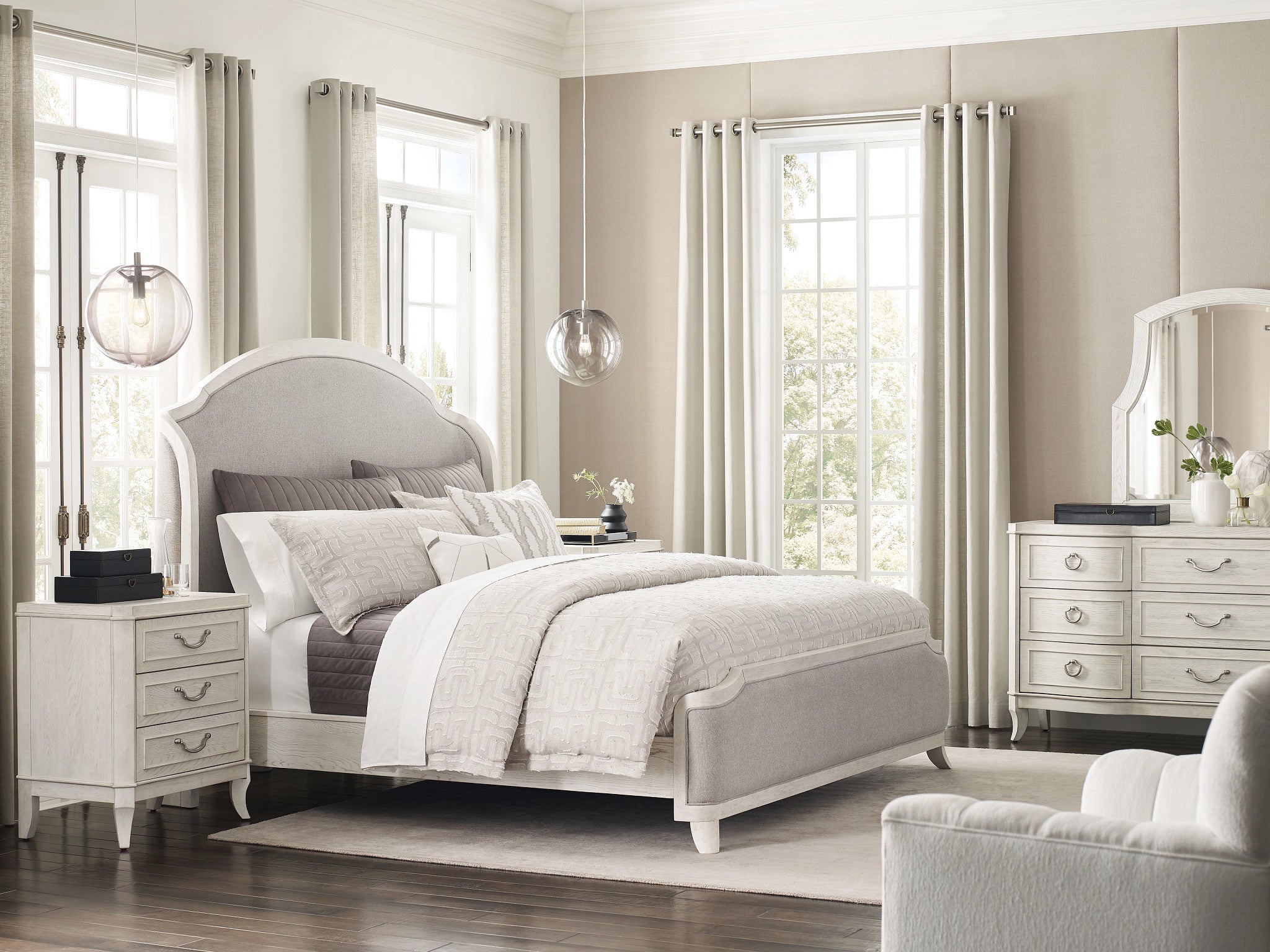 American Drew Harmony Emelie Nine Drawer Dresser in Eggshell