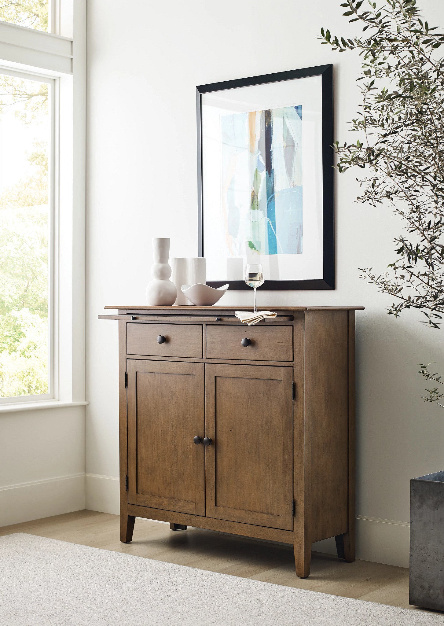 Kincaid Furniture Kafe Server in Cappuccino