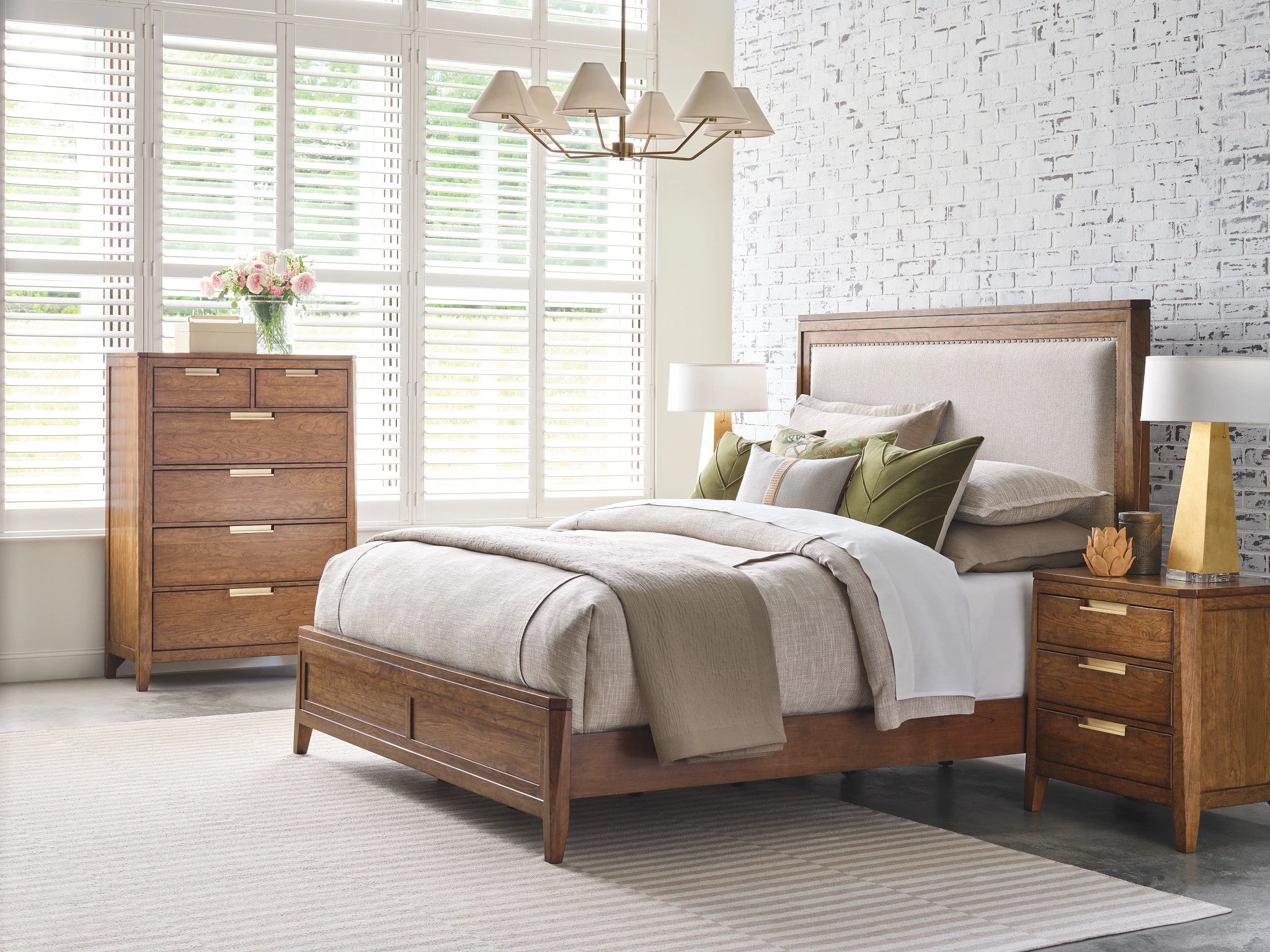 Kincaid Furniture Aspire Strata Drawer Chest in Aspire Cherry/Champagne