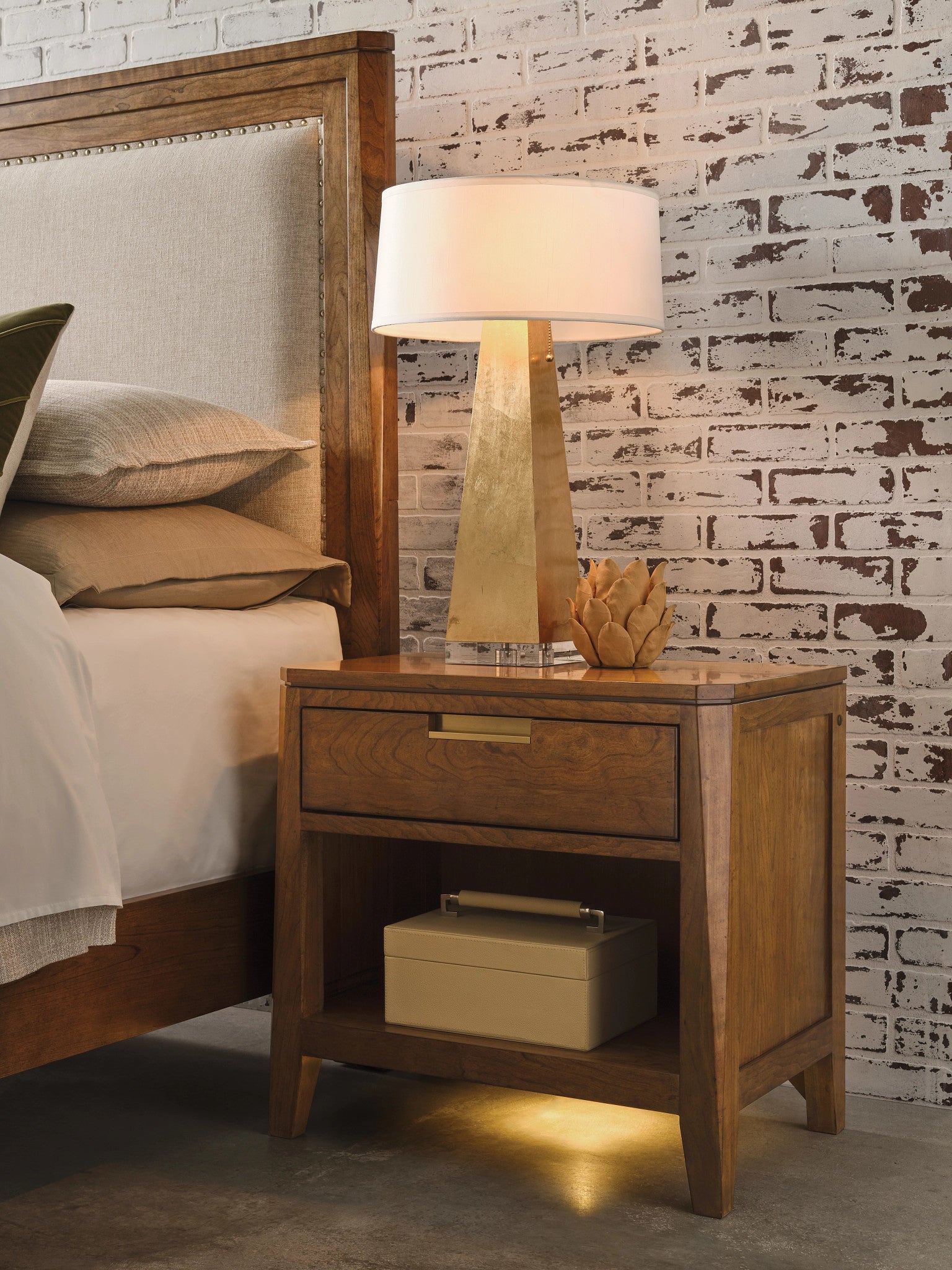 Kincaid Furniture Aspire Scale Nightstand in Aspire Cherry/Champagne