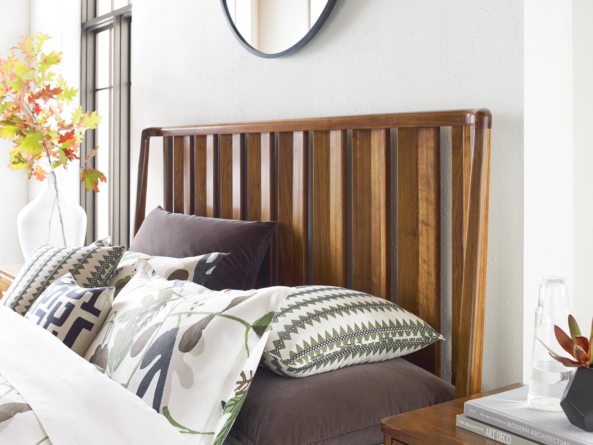 Kincaid Furniture Monogram Walnut Ashburn Slat Bed in Walnut