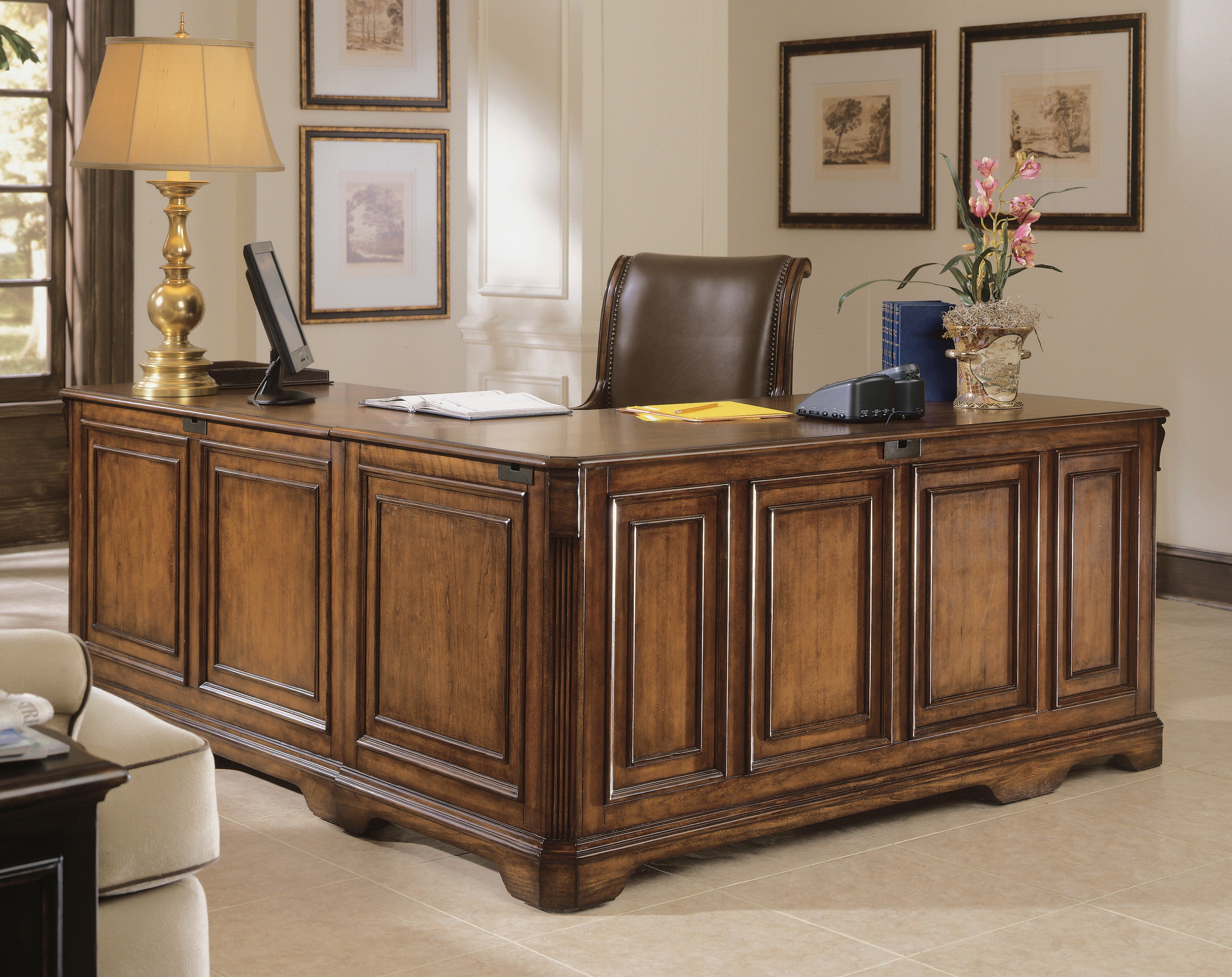 Hooker Furniture Brookhaven Executive L Right Return