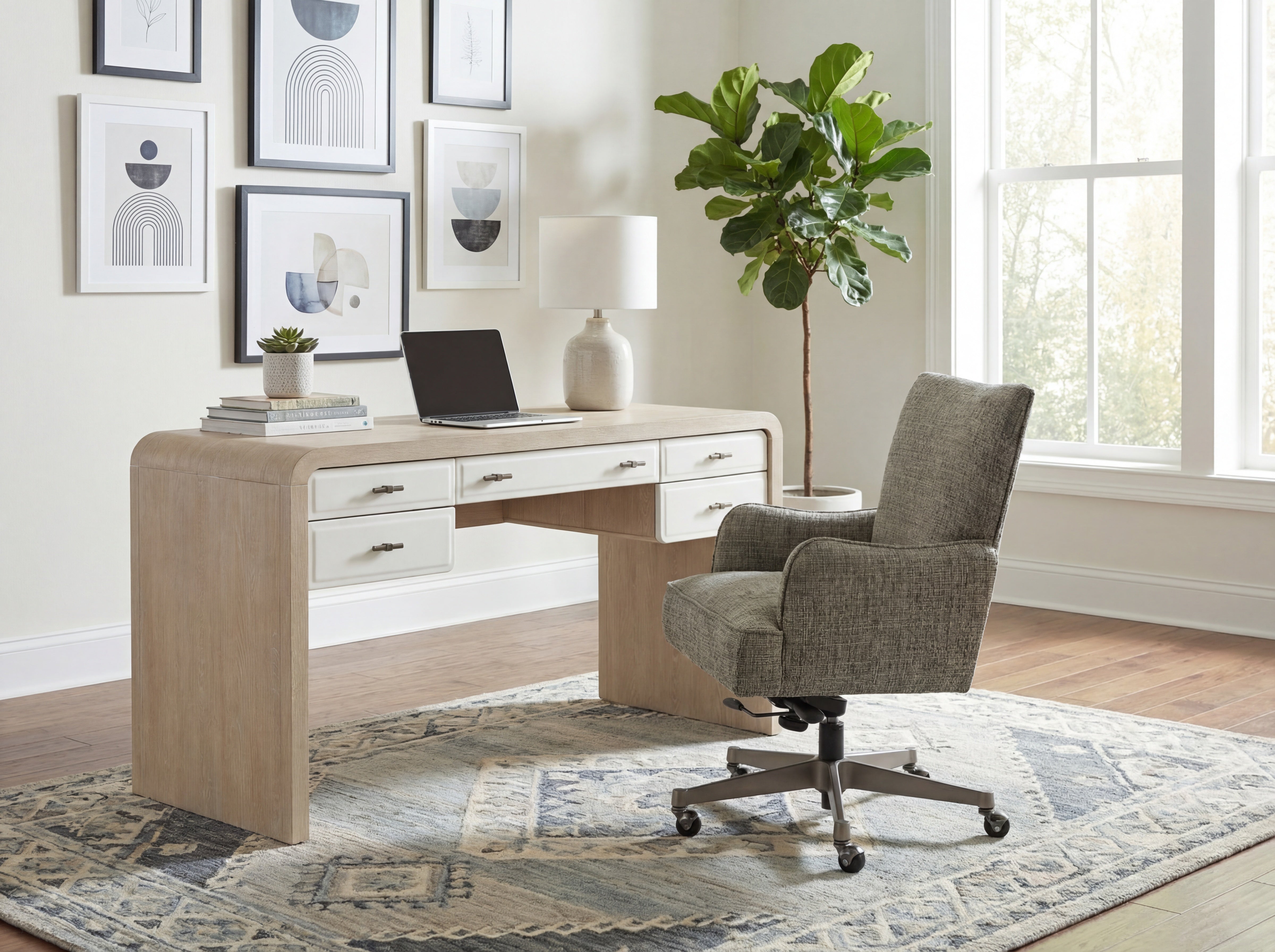 Hooker Furniture Quinn Executive Swivel Tilt Chair