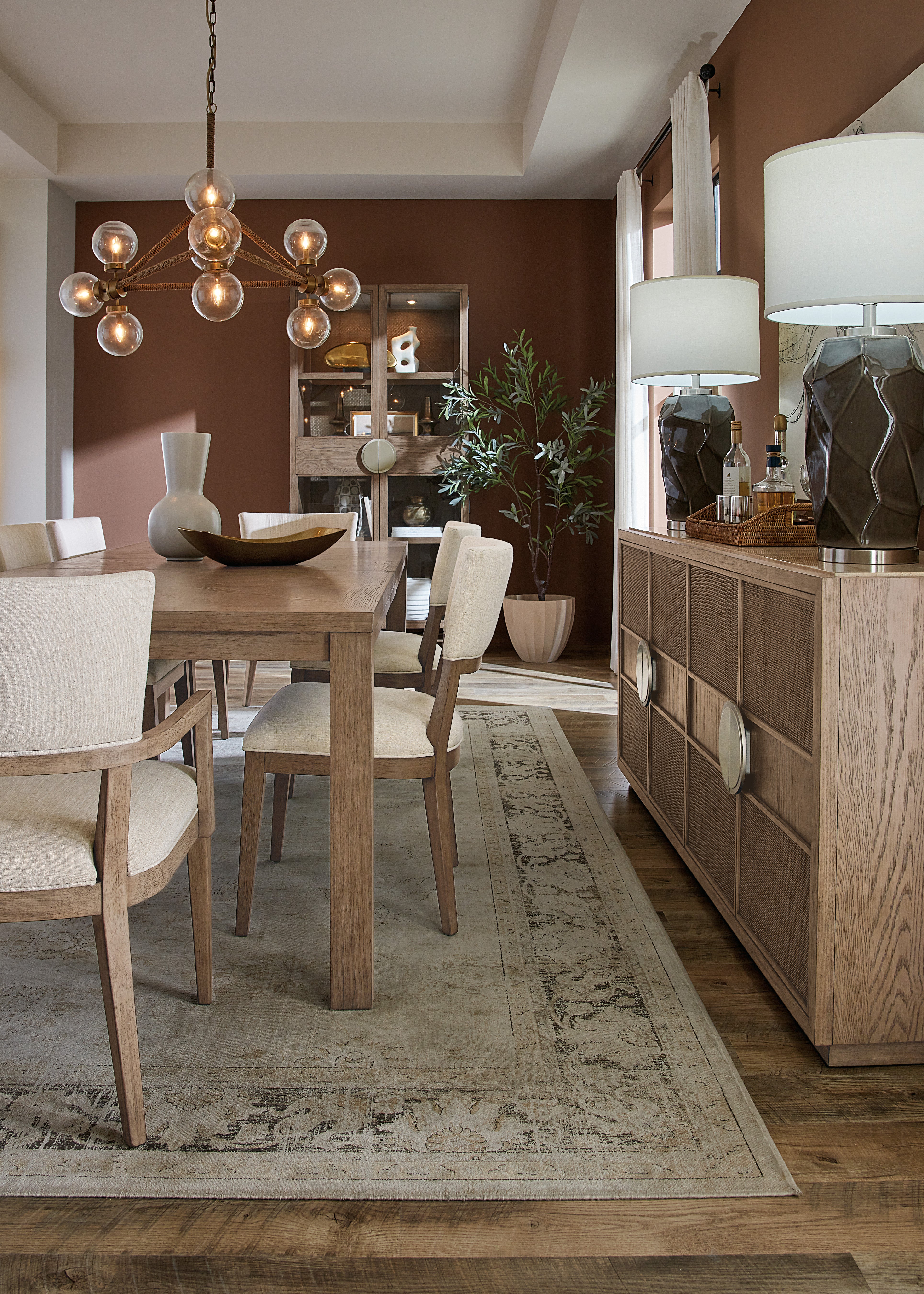 Hooker Furniture Sonnet Dining Credenza