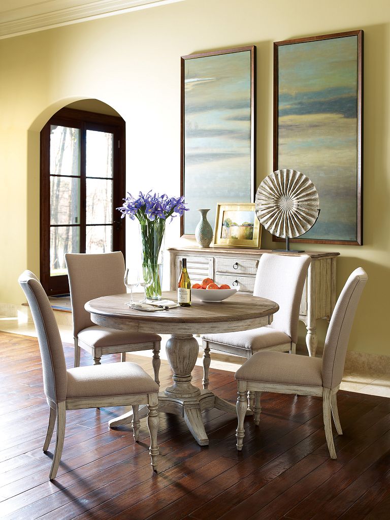 Kincaid Furniture Weatherford Edisto Sideboard in Cornsilk