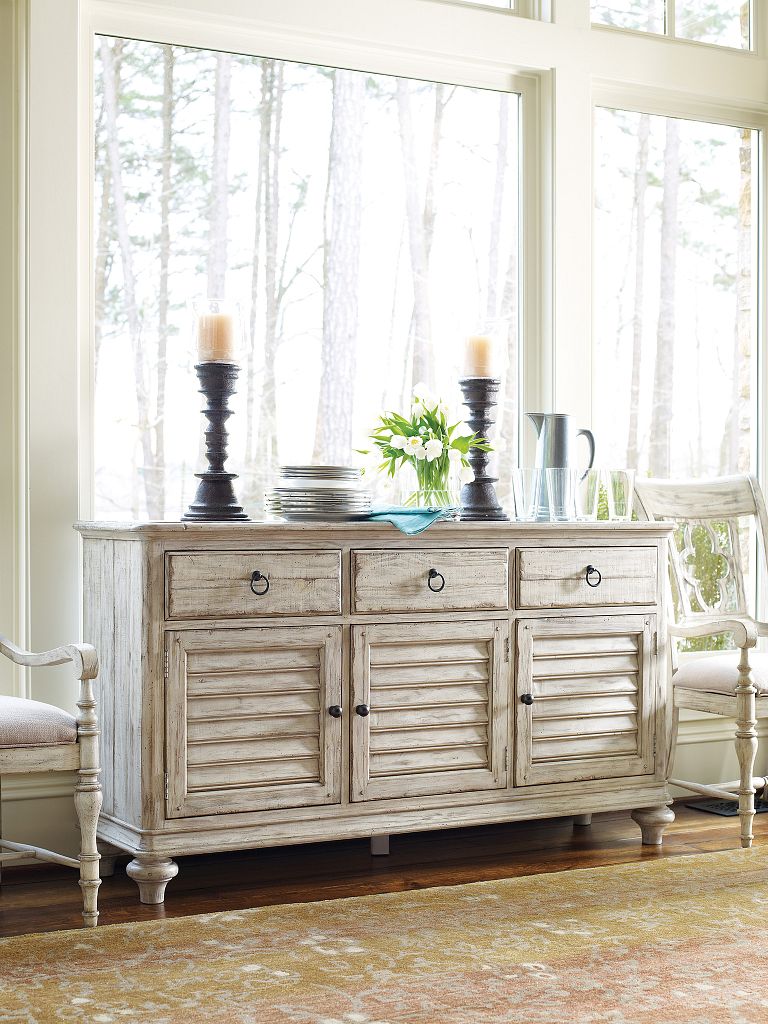 Kincaid Furniture Weatherford Hastings Buffet in Cornsilk