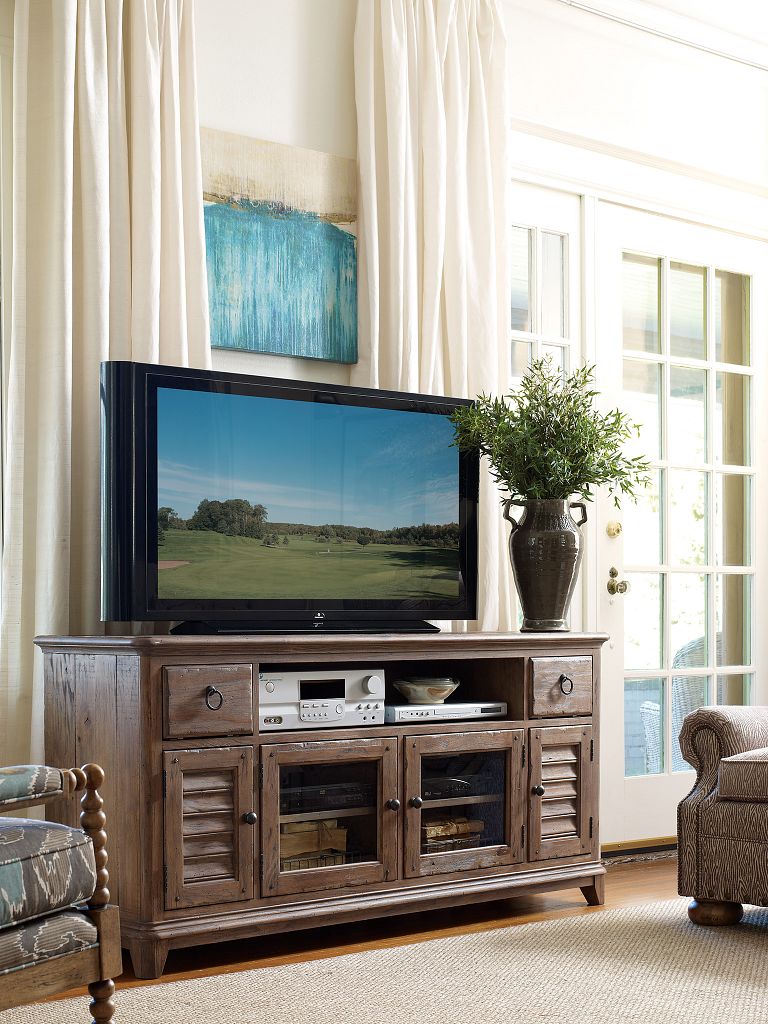Kincaid Furniture Weatherford 66" Console in Heather