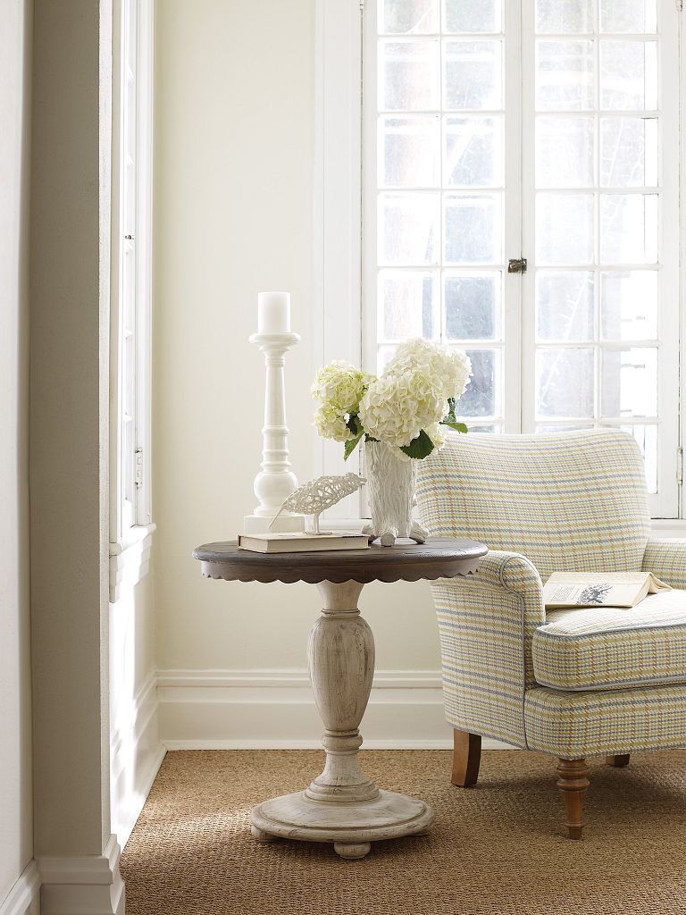 Kincaid Furniture Weatherford Accent Table in Cornsilk