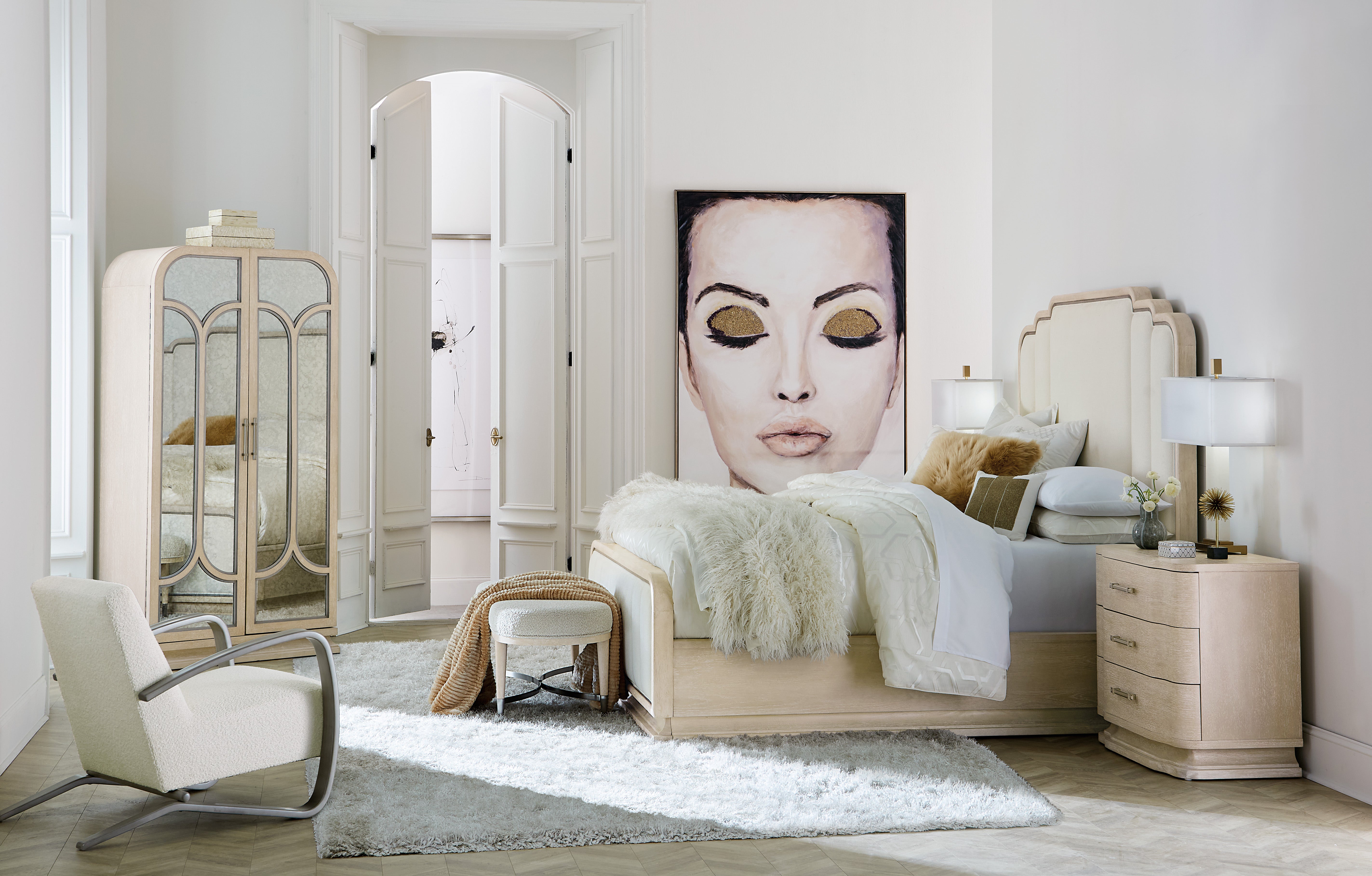 Hooker Furniture Nouveau Chic King Upholstered Bed